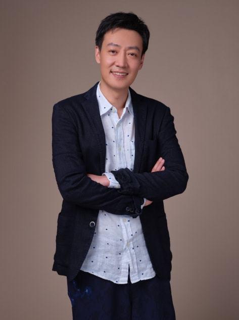 演员韩涛生活照